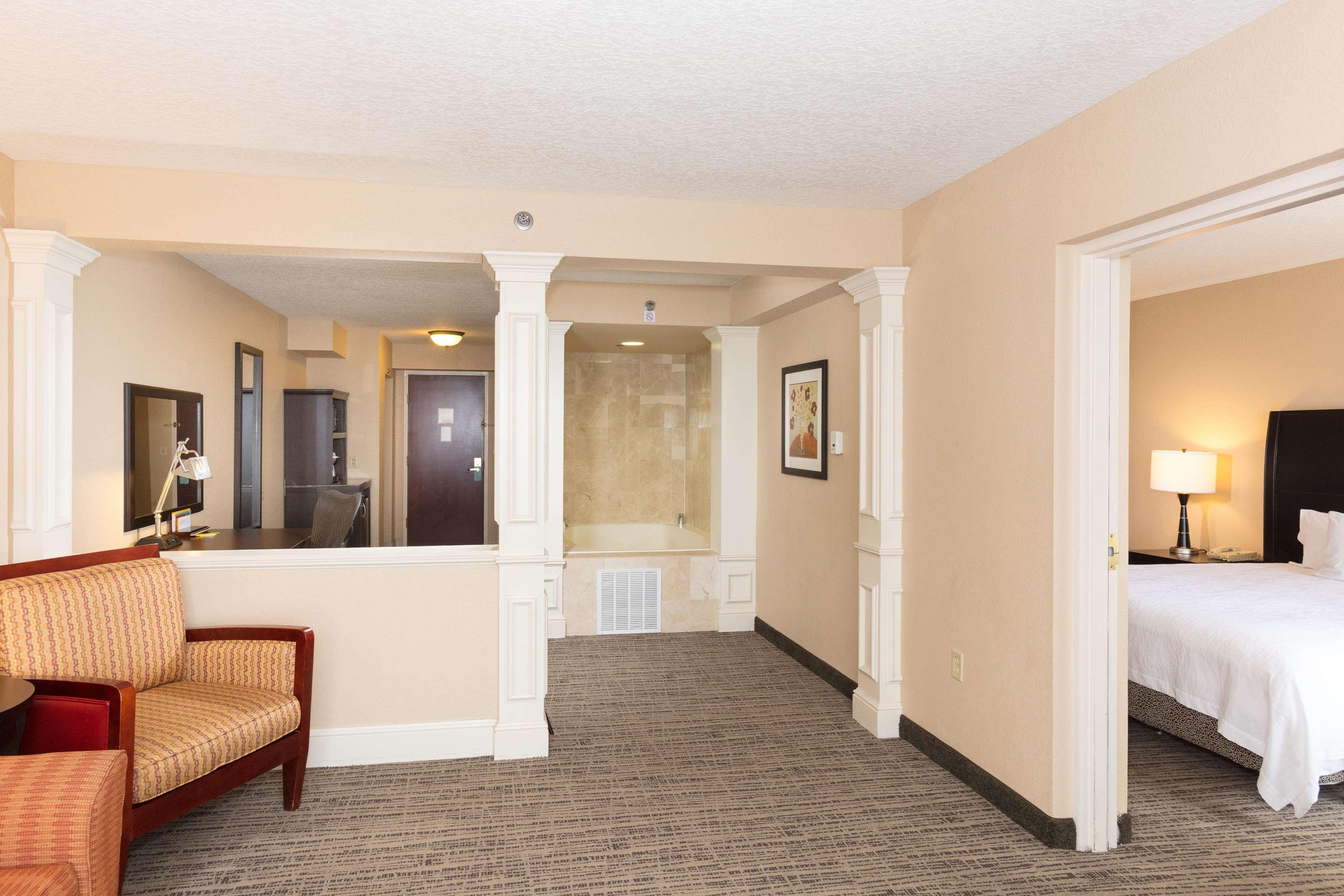 Hotel Hilton Garden Airport